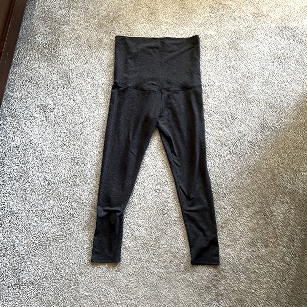 Kindred Bravely maternity leggings, size Large, charcoal gray